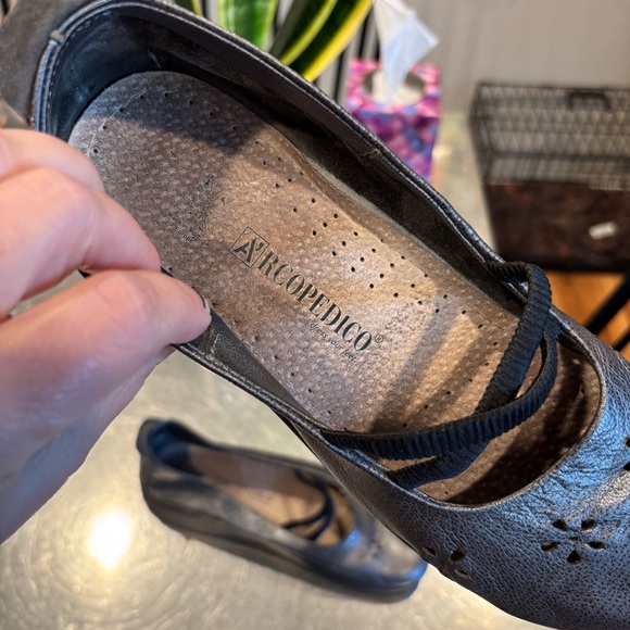 Arcopedico Leather Silver Mary Jane Floral Cut Out Eyelet Y2K Euro 39 SIZE 8/8.5 - Picture 7 of 9